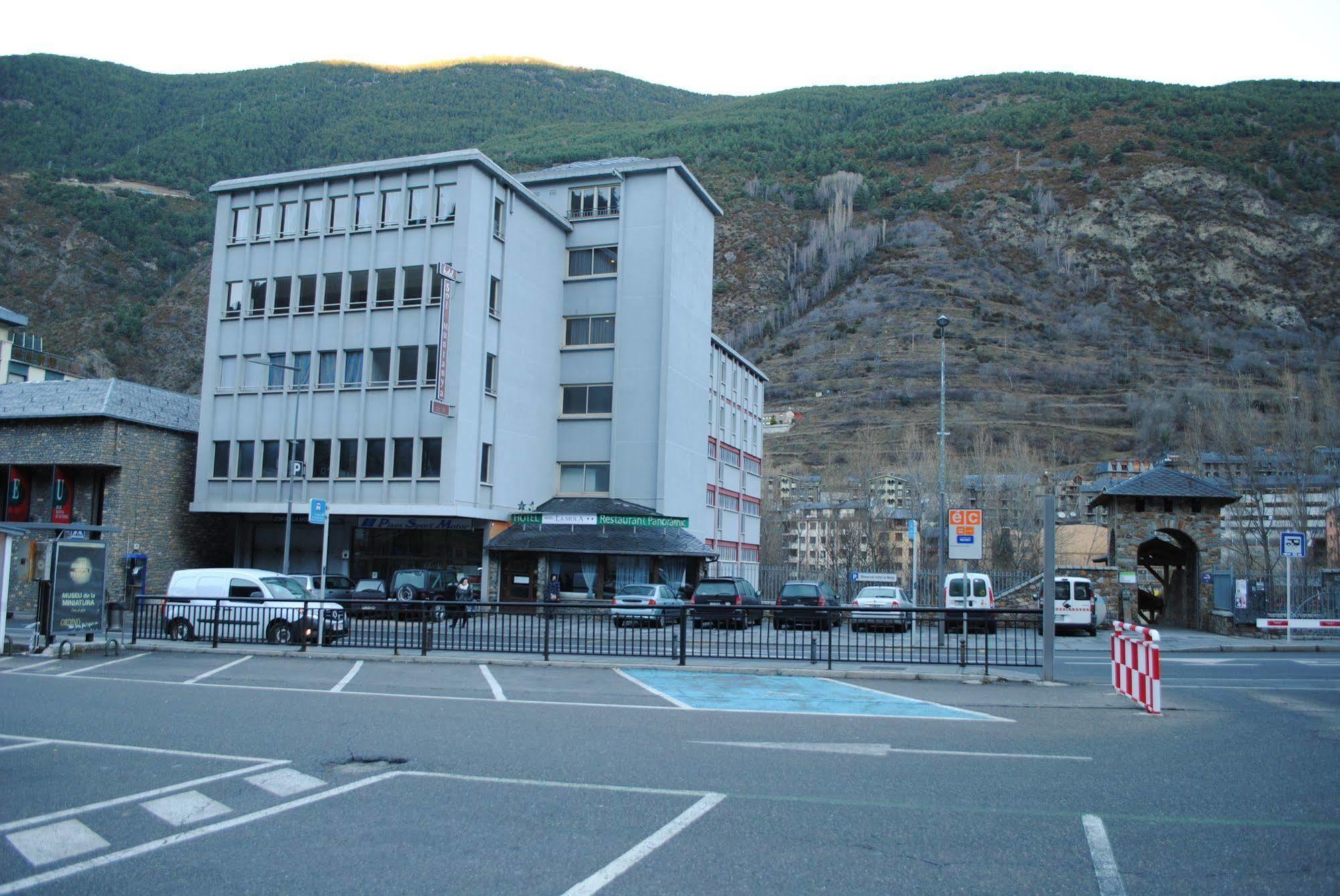 Hotel La Mola Ενκάμπ Εξωτερικό φωτογραφία